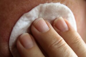 40代の敏感肌に最適な春のスキンケアはどれを選ぶべき？